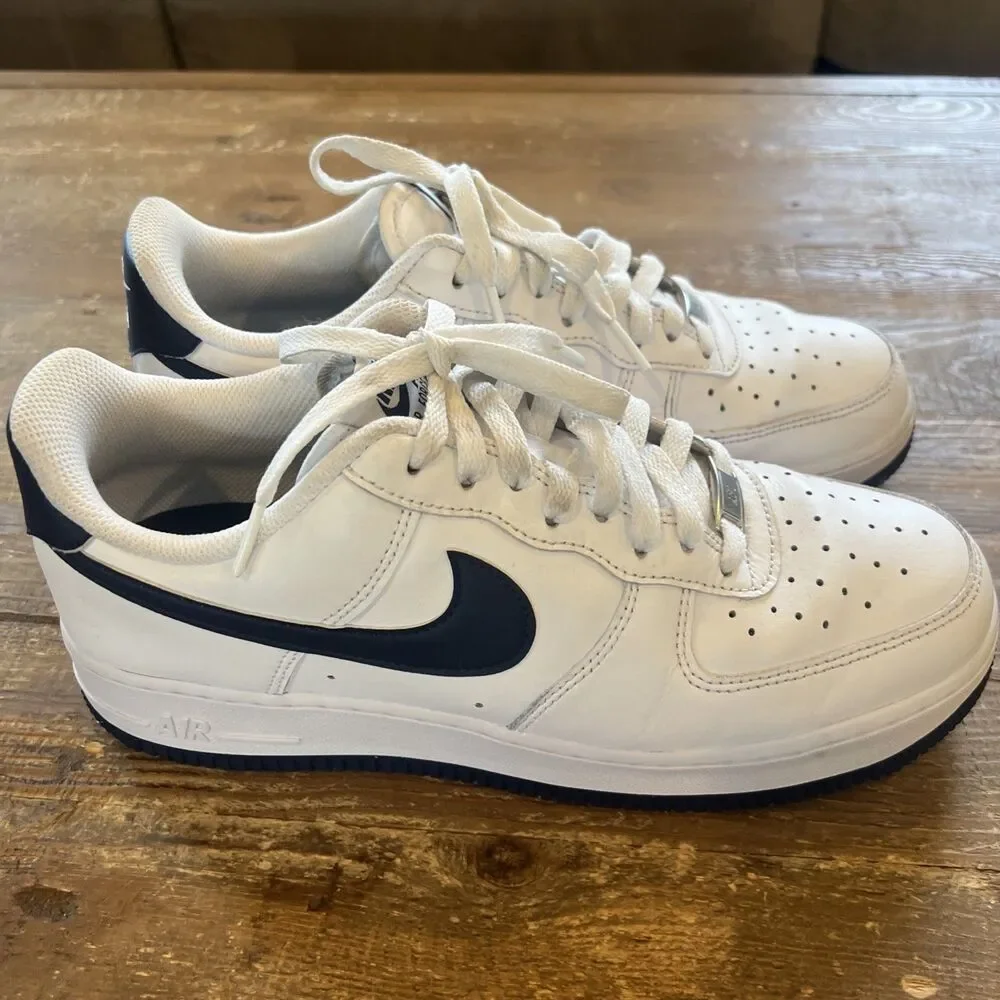 Nike product pair